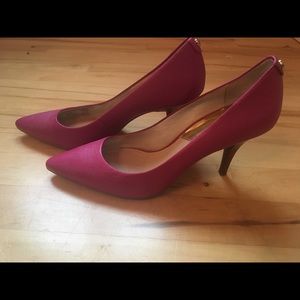 Michael Kors PINK pumps